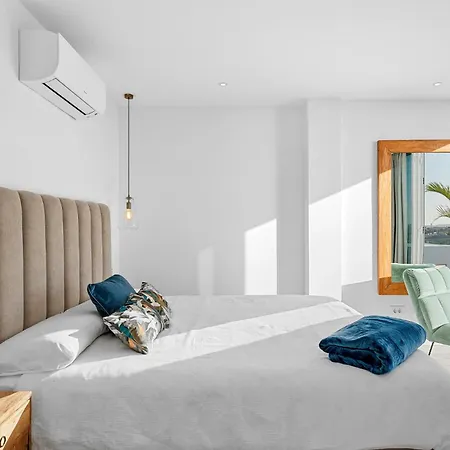 Holiday home Medano4you Lava Azul House